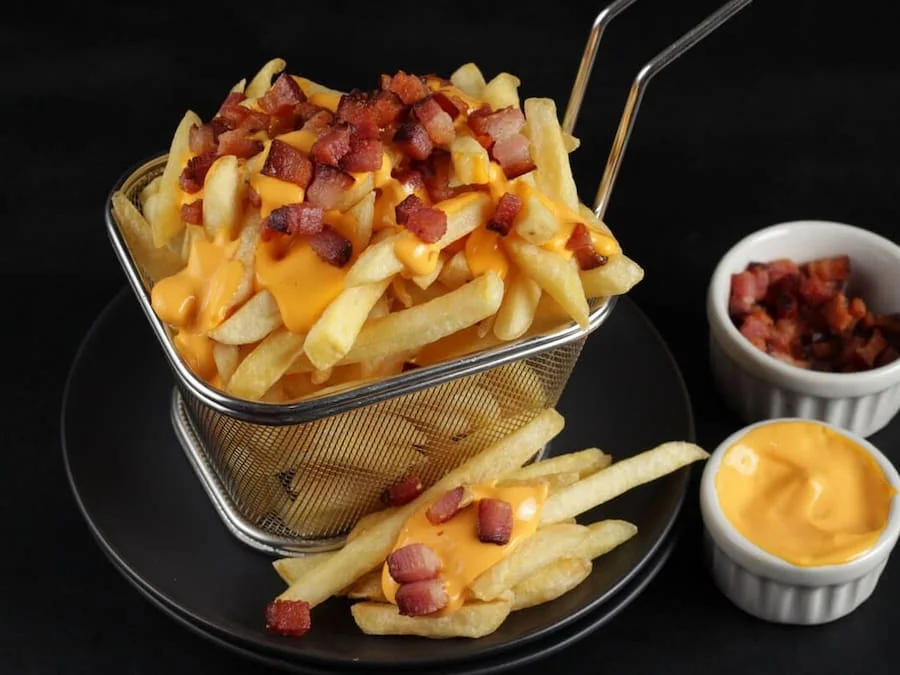 Batata com cheddar e bacon do Brasa e Pão